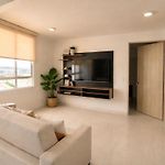 Cartagena Inawa Condo - Sleeps 6 - 7 Min Walking From Beach