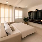 Cartagena Inawa Condo - Sleeps 6 - 7 Min Walking From Beach