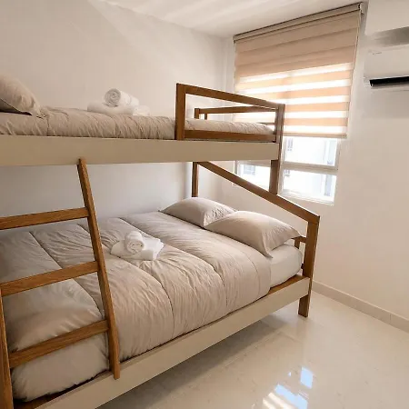 Inawa - Sleeps 6 - 7 Min Walking From Apartamento