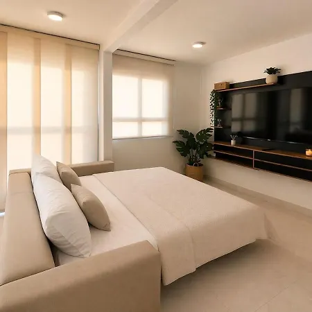 Inawa - Sleeps 6 - 7 Min Walking From *