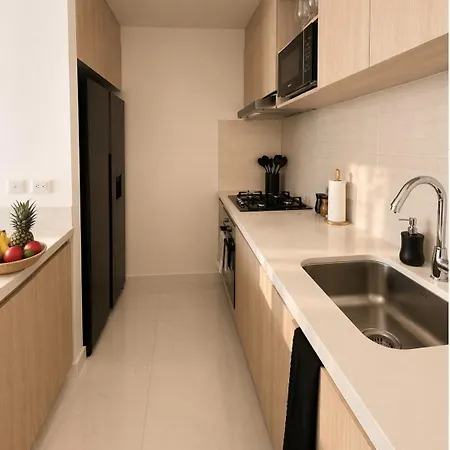Inawa - Sleeps 6 - 7 Min Walking From Apartamento