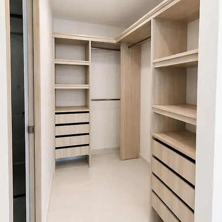 Inawa - Sleeps 6 - 7 Min Walking From Apartamento *